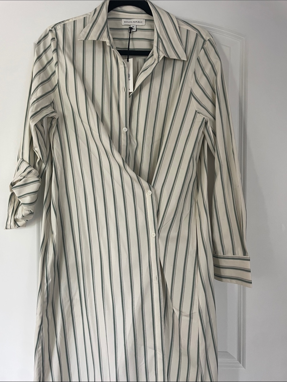 Banana Republic Cream and Green Striped Button-Down Shirt